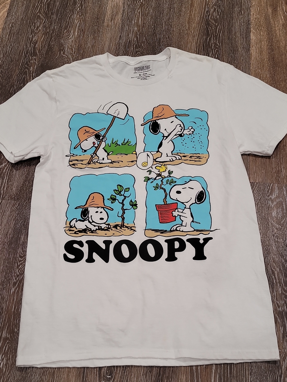 Snoopy Peanuts T Shirt New